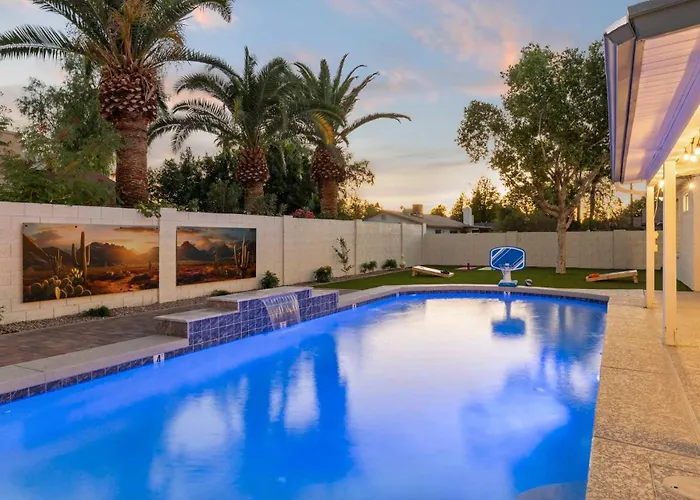 Peaceful Palm - Chic With Pool & Games Сasa de vacaciones