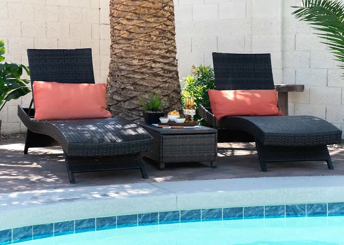 Сasa de vacaciones Peaceful Palm - Chic With Pool & Games Mesa