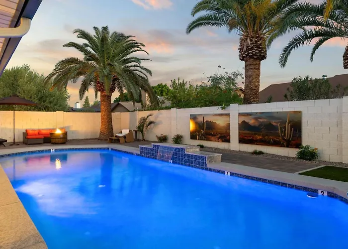 Peaceful Palm - Chic With Pool & Games Сasa de vacaciones *